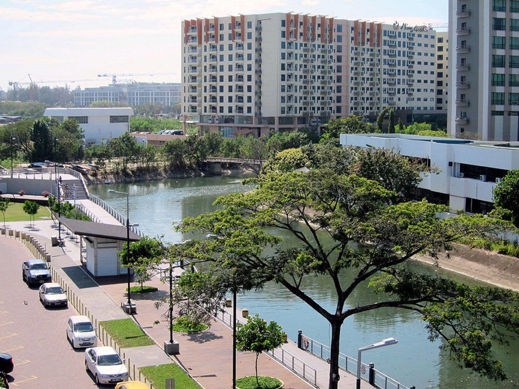 โรงแรมโอเชียเนีย โกตาคินาบาลู ภายนอก รูปภาพ