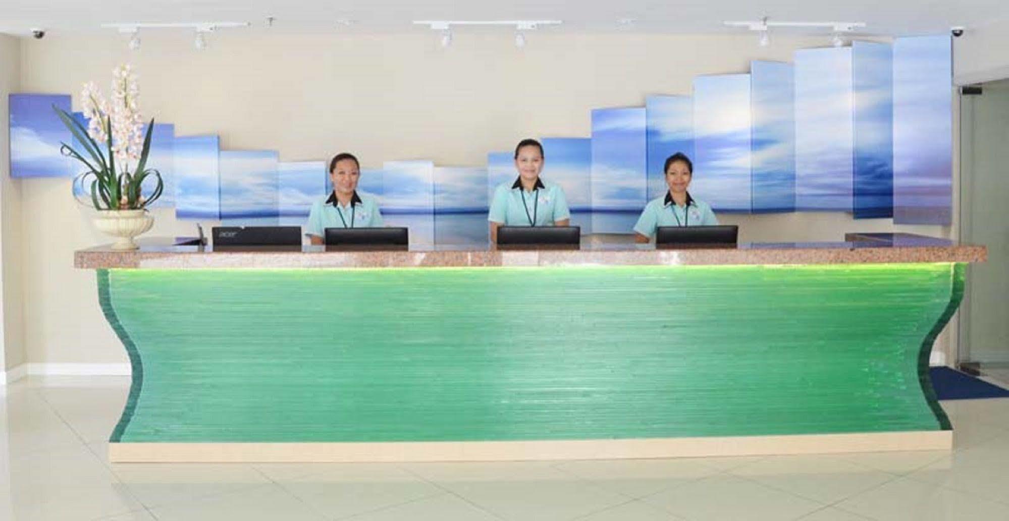 โรงแรมโอเชียเนีย โกตาคินาบาลู ภายนอก รูปภาพ